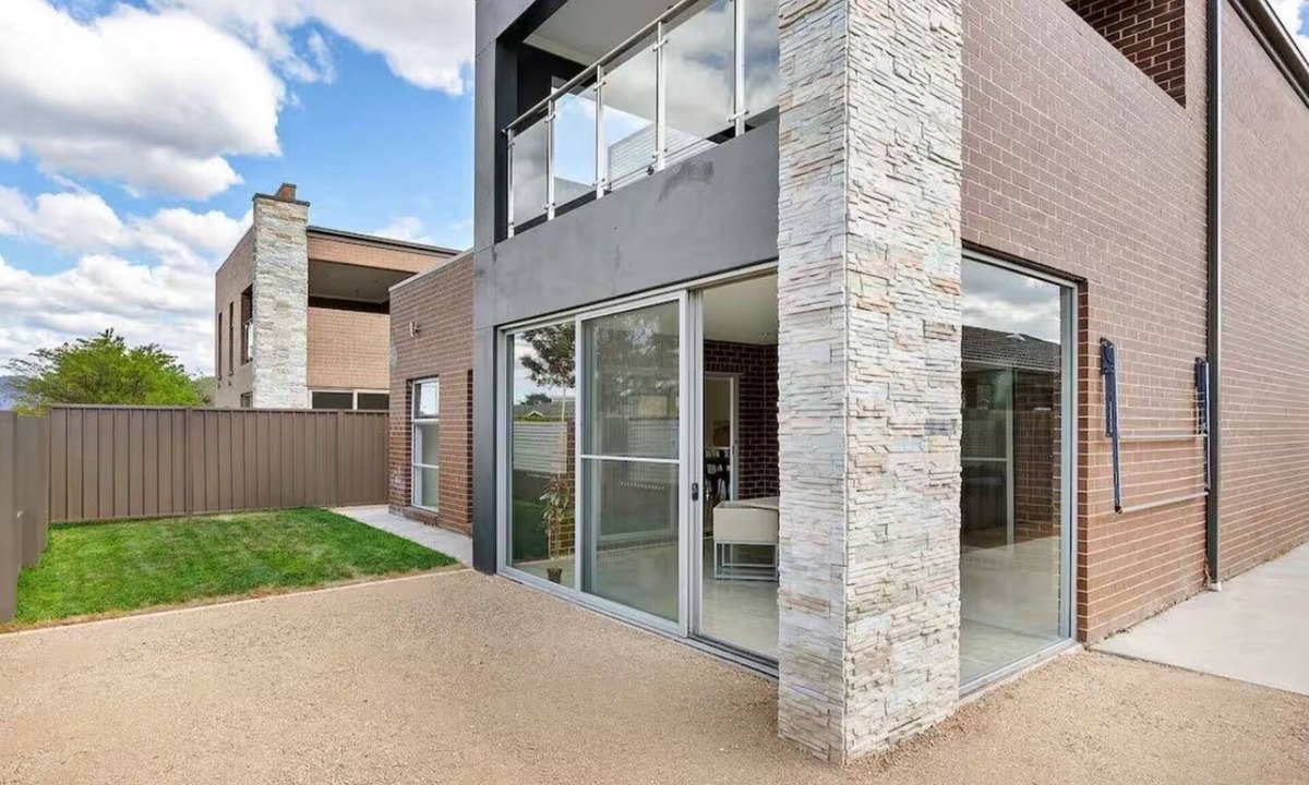Franklin House | Perfect for Families! 6BR Home with Big Living Areas ,Outdoor Space &4 Bathrooms