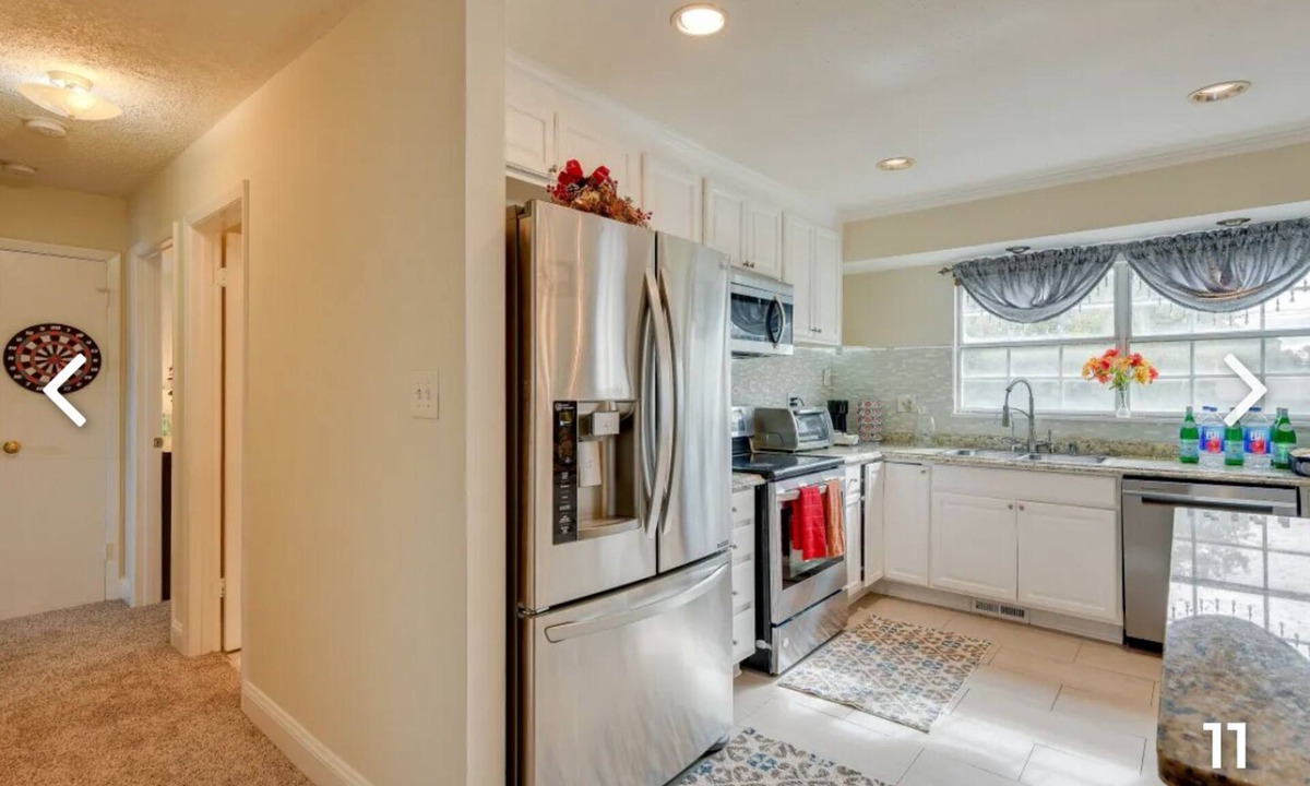 Oxon Hill-Glassmanor House | Pet friendly 5-bedroom house in welcoming Fort Washington with WiFi, AC