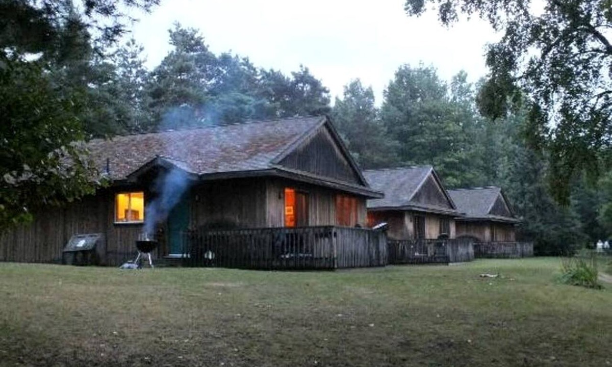 Strong Cabin | Pet-Friendly Lakeside Cabin Getaway near Muskoka, Ontario