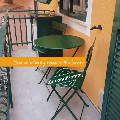 Borgo Antico Apartment | Picabon Quiet Apartment with AC & Balcony