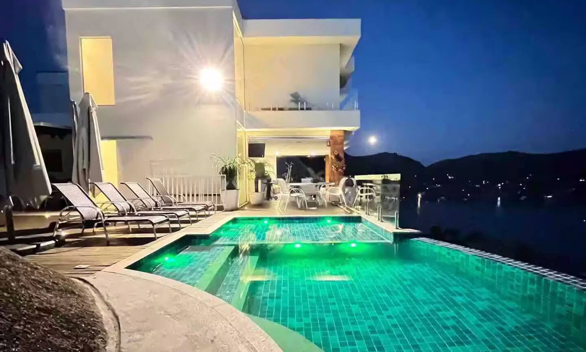 Portogalo House | Pinheiro Angra House spectacular view in Portogalo