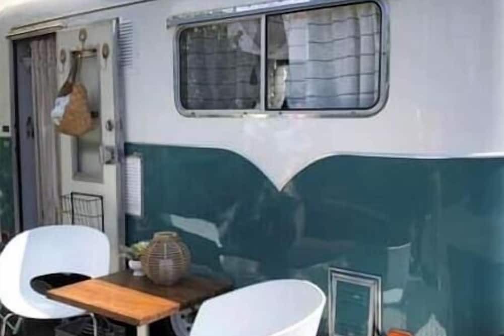 Darnestown House | Pleasant Cozy Airstream with Amazing Stargaze and Farm Views in Maryland