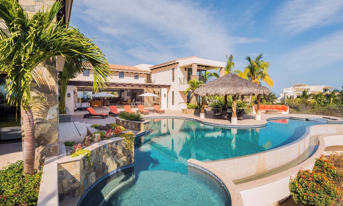 Buzzards Villa | Please Inquire Before Booking – Luxury Villa