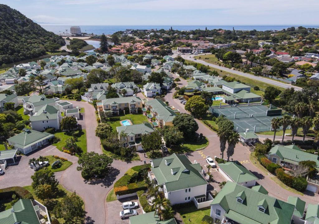 Plettenberg Bay Apartment | Plettenberg Bay Unit 7 River Club Mews Apartment