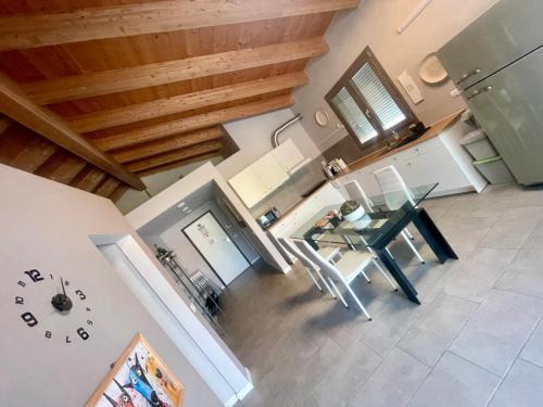 Lodi Apartment | Polly house