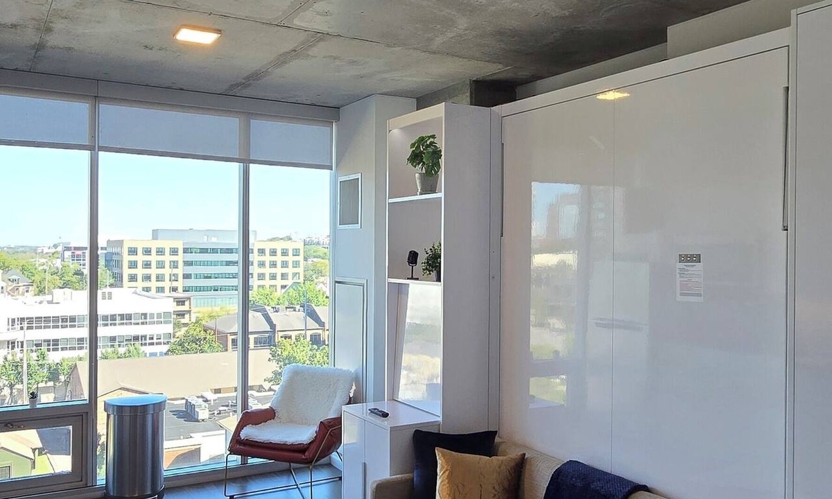Music Row Apartment | Premier Luxe Studio Music Row Steps to Vanderbilt & Belmont Near Broadway