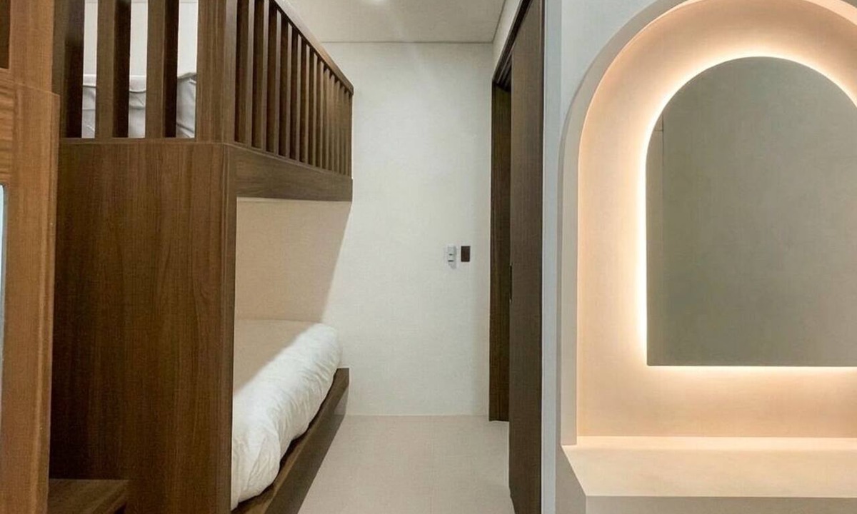Mia-dong Apartment | Premium Ivory & Wood Stay with an Indoor Bath