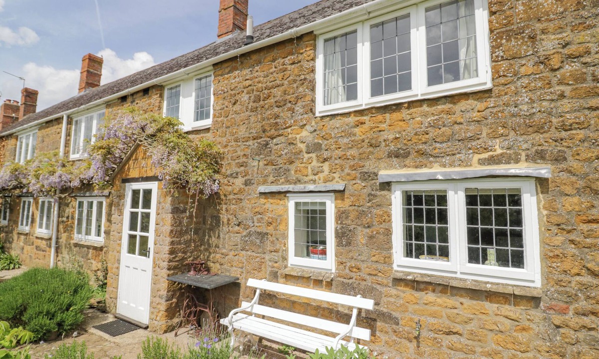 Banbury Cottage | Priors Mead