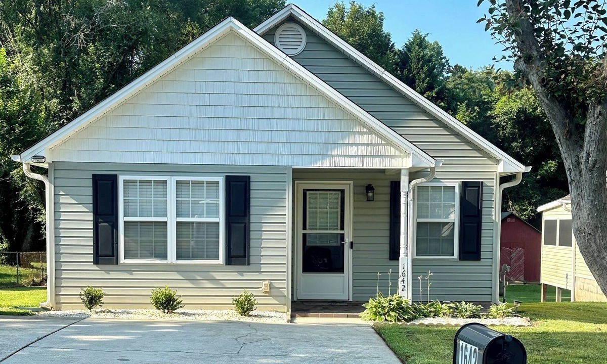 Winston - Salem House | Private 3-bedroom Home in Winston-Salem