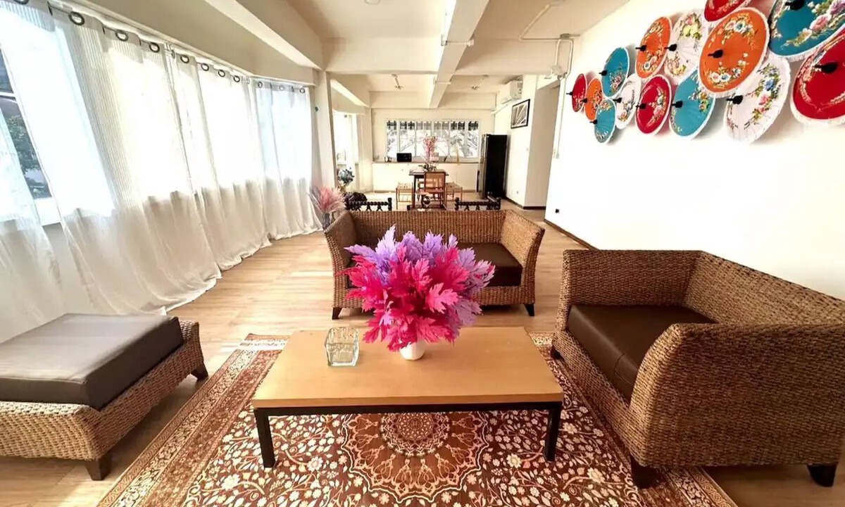 Samphanthawong Apartment | Private Full-Floor Spacious 5BR in China Townnn