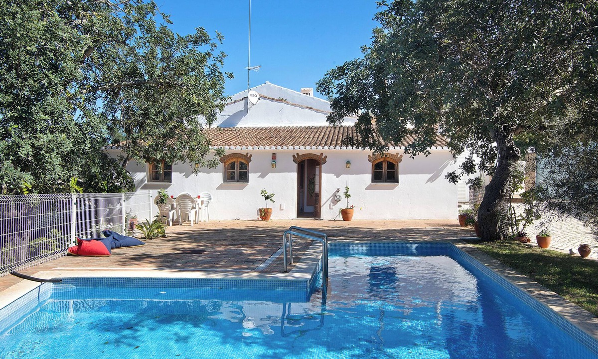 Fonte do Bispo Villa | Villa 'Casa da Maria Teresa V5' with Private Pool, Wi-Fi, and Air Conditioning