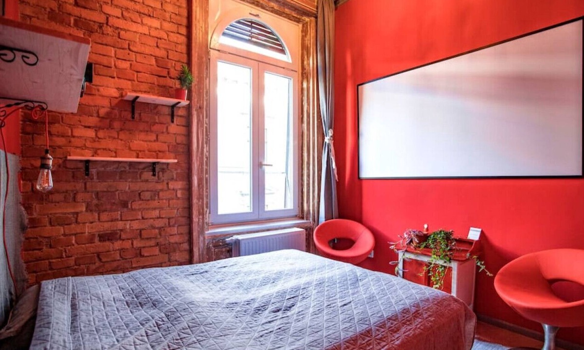Belso-Ferencvaros Apartment | Raday Red · ★Design studio | Projector TV! | Free espresso★