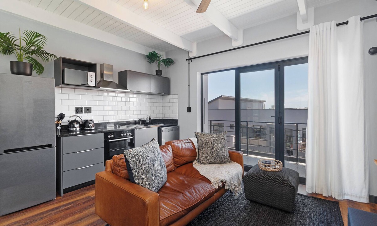West Beach Apartment | Relaxed Coastal Stay | Braai and Balcony Views