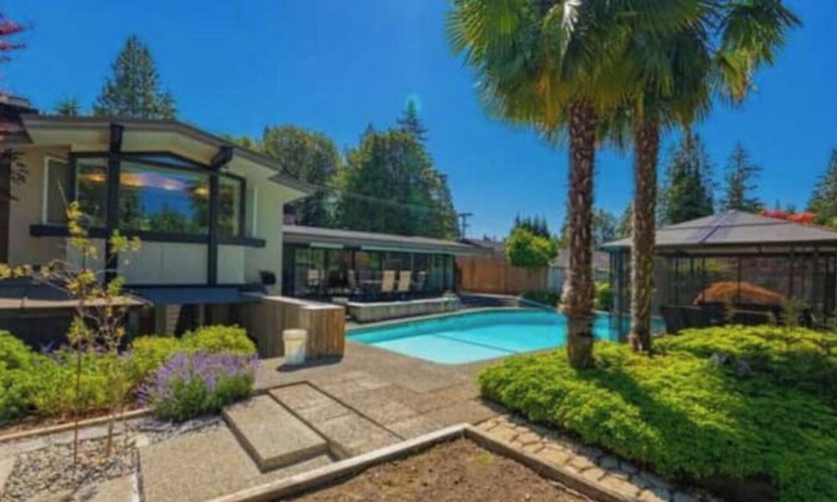 Upper Lonsdale Bed & Breakfast | Resort-like North Shore Getaway; Pool & Hot tub - Master Bedroom ONLY