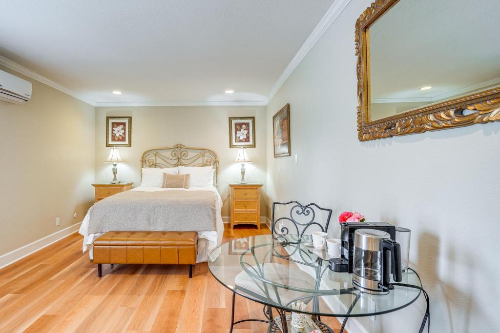 Napa Apartment | Resort-Style Napa Studio: Close to Wineries!