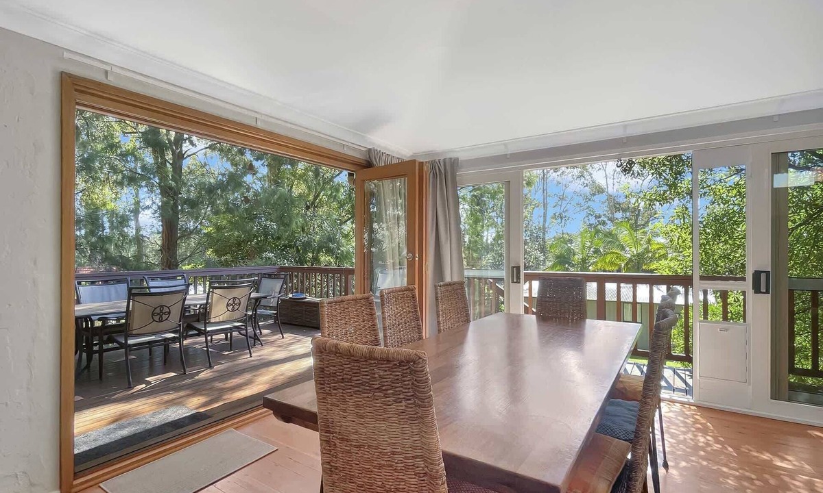 Mossy Point House | Riverside 3-Bed Townhouse with Spacious Deck