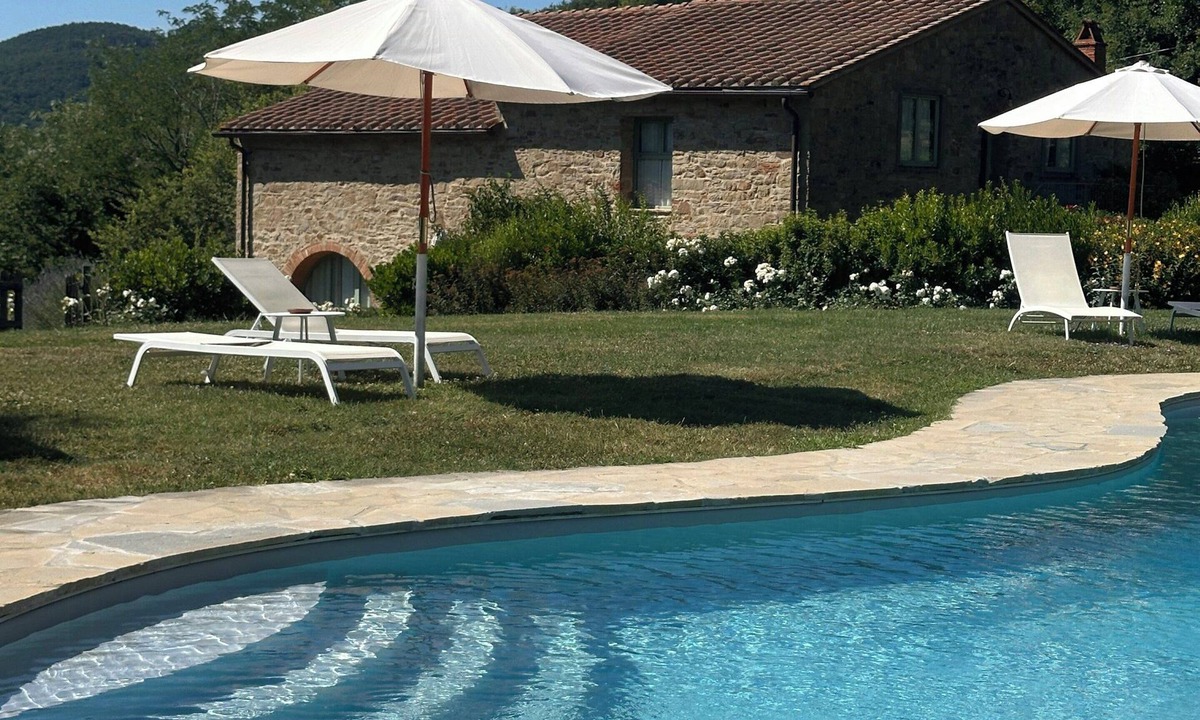 Londa Apartment | Romantic apartment with Tuscan valley views