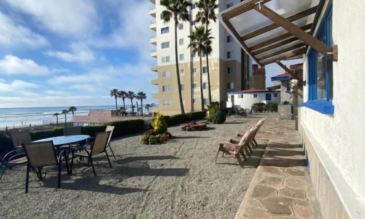 Centro Playas House | Rosarito By The Sea