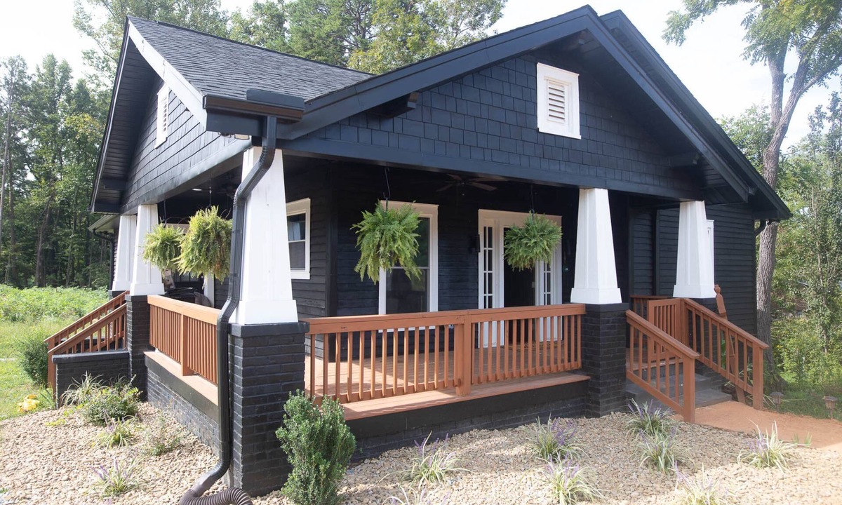 Salisbury Apartment | Salisbury Wellness Retreat! Country Calm & City Convenience w Cal King Suite, Office +20% off!
