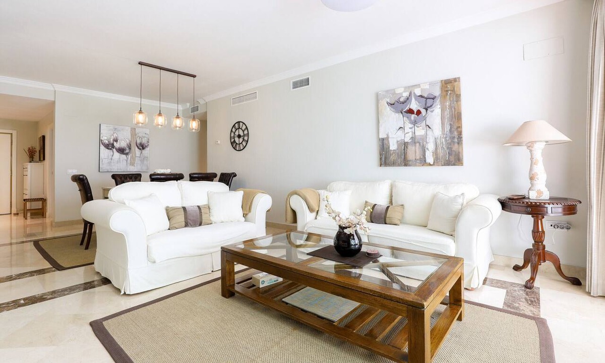 San Pedro de Alcantara Apartment | San Pedro Beachside Luxury – Terrace & Pool