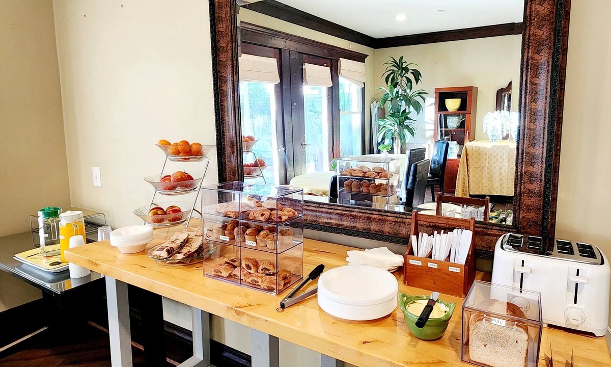 Santa Paula Hotel | Santa Paula Inn