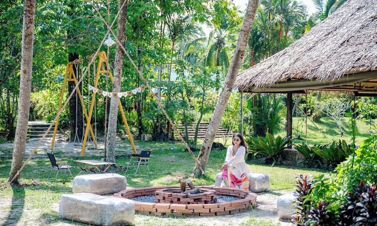 Ban Na Faek Hotel | Sawasdee Lagoon Camping & Restaurant