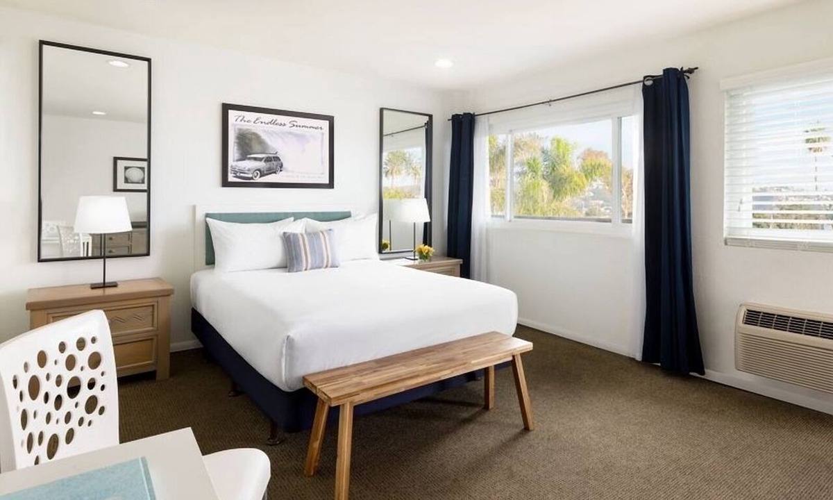 Laguna Beach Hotel | Scenic Laguna Beach Stay | Pool | Steps from the Beach