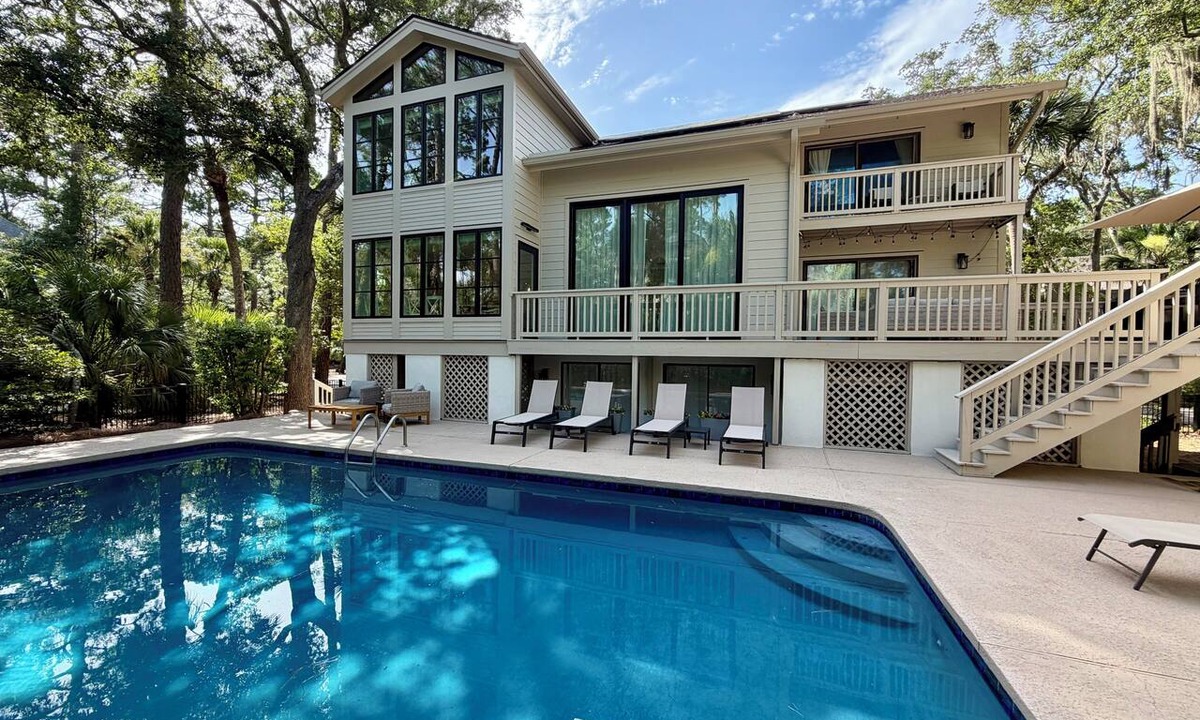 Sea Pines House | SEA PINES, 3RD ROW BEACH HOUSE, GREAT LOCATION, NEWLY RENOVATED MAIN AREA