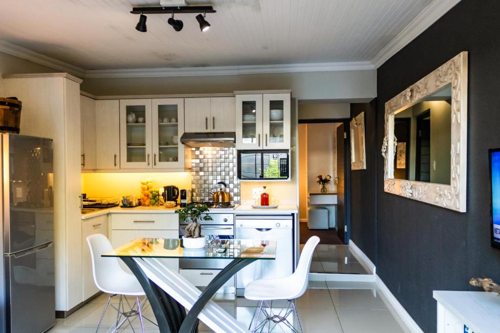 Sandbaai Apartment | Seagull Apartment Hermanus