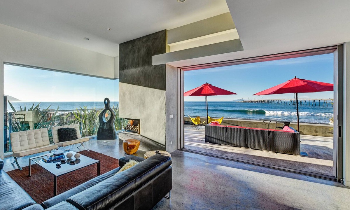 Mussel Shoals House | Seascape - Oceanfront Splendor in Mussel Shoals