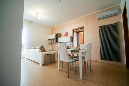 Fiorano Modenese Apartment | Senna Apartment - Near Ferrari & Maranello - Self check in H24 - 6 Sleeps