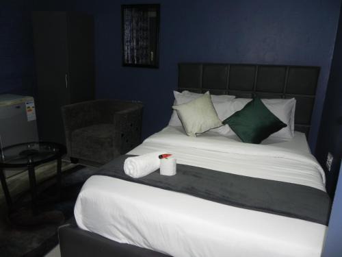 Greater Johannesburg Metropolitan Area House | Sensations Lodge Highlands
