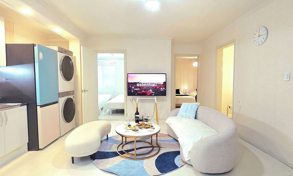 Yongdap-tong House | Seoul's 6-bed Boutique Suite/Seong-su 1 stop/3 AC/Dryer/Luggage storage