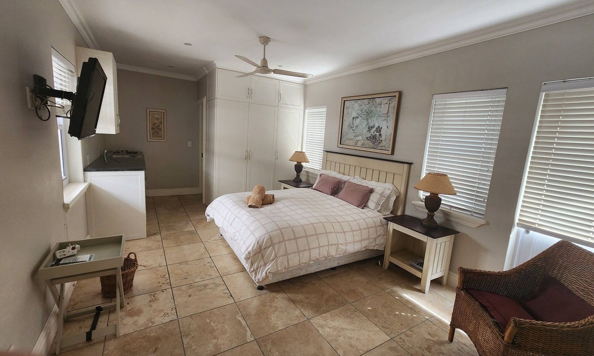 Knysna Villa | Serene 5-bedroom villa in Knysna perfect for family getaways