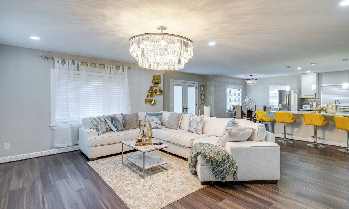 Silver Spring House | Silver Springs Home: Walk to Downtown!