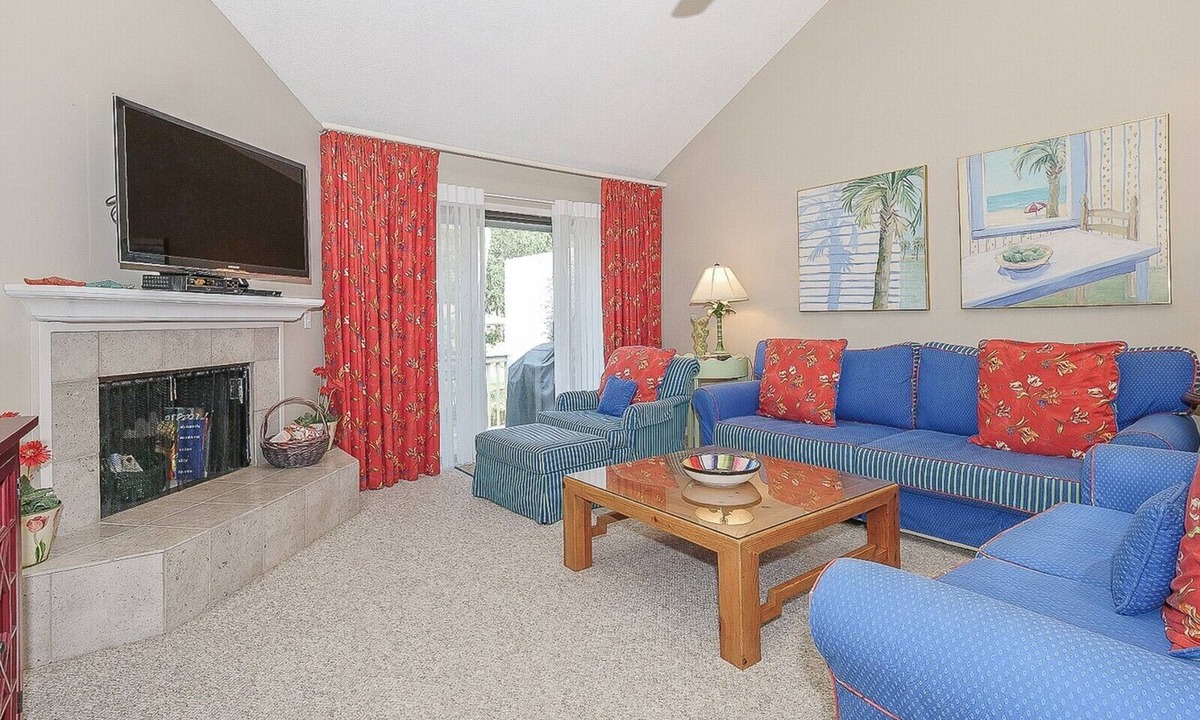 Beach Lagoon Villa | Single Story 3BR Townhome, 2 Minute Walk to Beach!