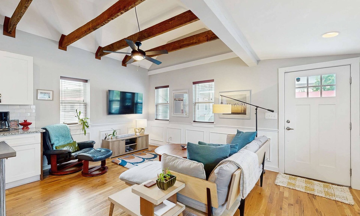 Westside House | Sleek Cottage - High-Speed WiFi, Central AC, Private Deck - Walk to Restaurants