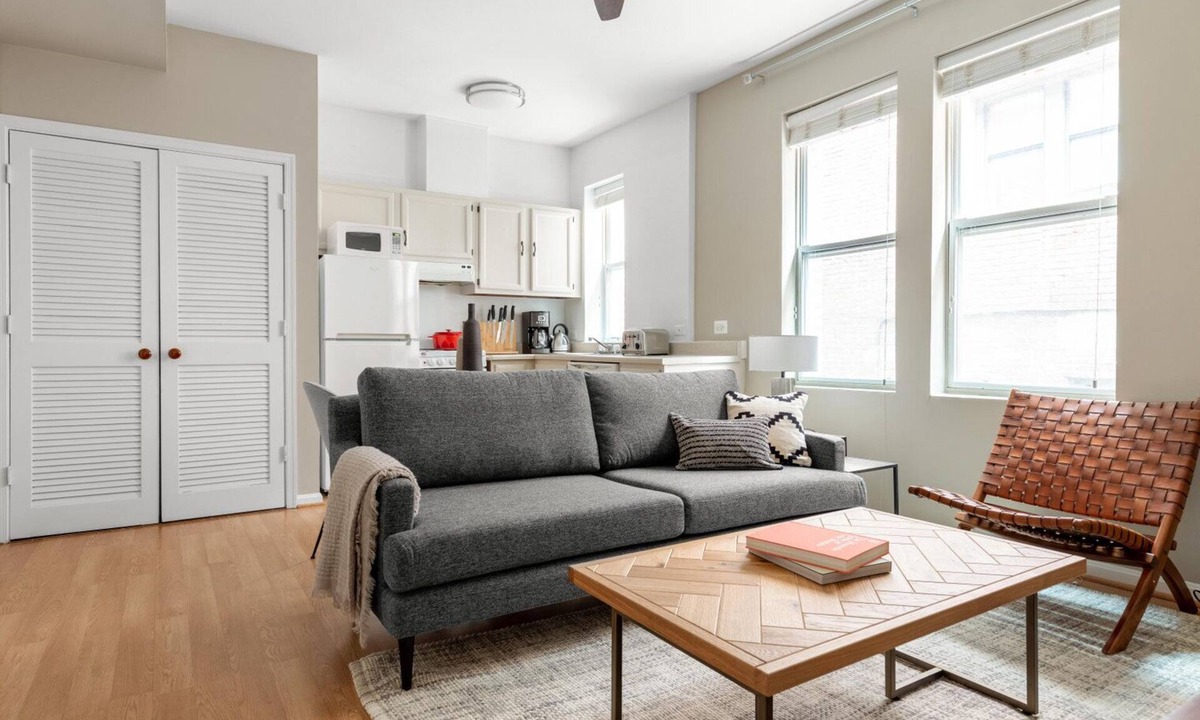 Adams Morgan Apartment | Smart Dupont Circle 1BR nr. U Street, Metro & Glen’s Mkt by Blueground