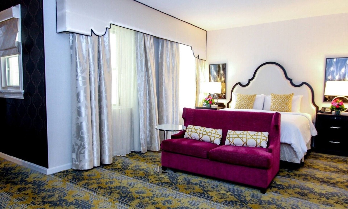 Kalorama Heights Hotel | Sophisticated Suite w/Gym Access! Near Dupont Circle & Historical Attractions!