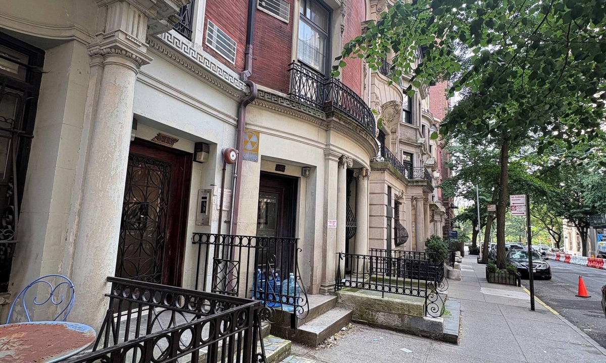 Bloomingdale House | Spacious 4-bedroom, family friendly townhome in fantastic UWS location