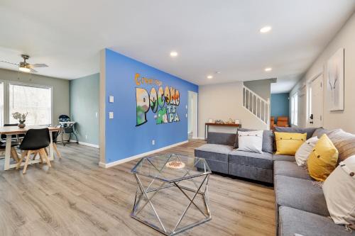Tobyhanna House | Spacious 5BR Home In Heart Of Poconos By Camelback Skiing Swimming Lake