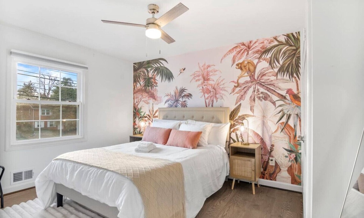 Bethesda House | Spacious 8 beds LUX convenient Home close to DC