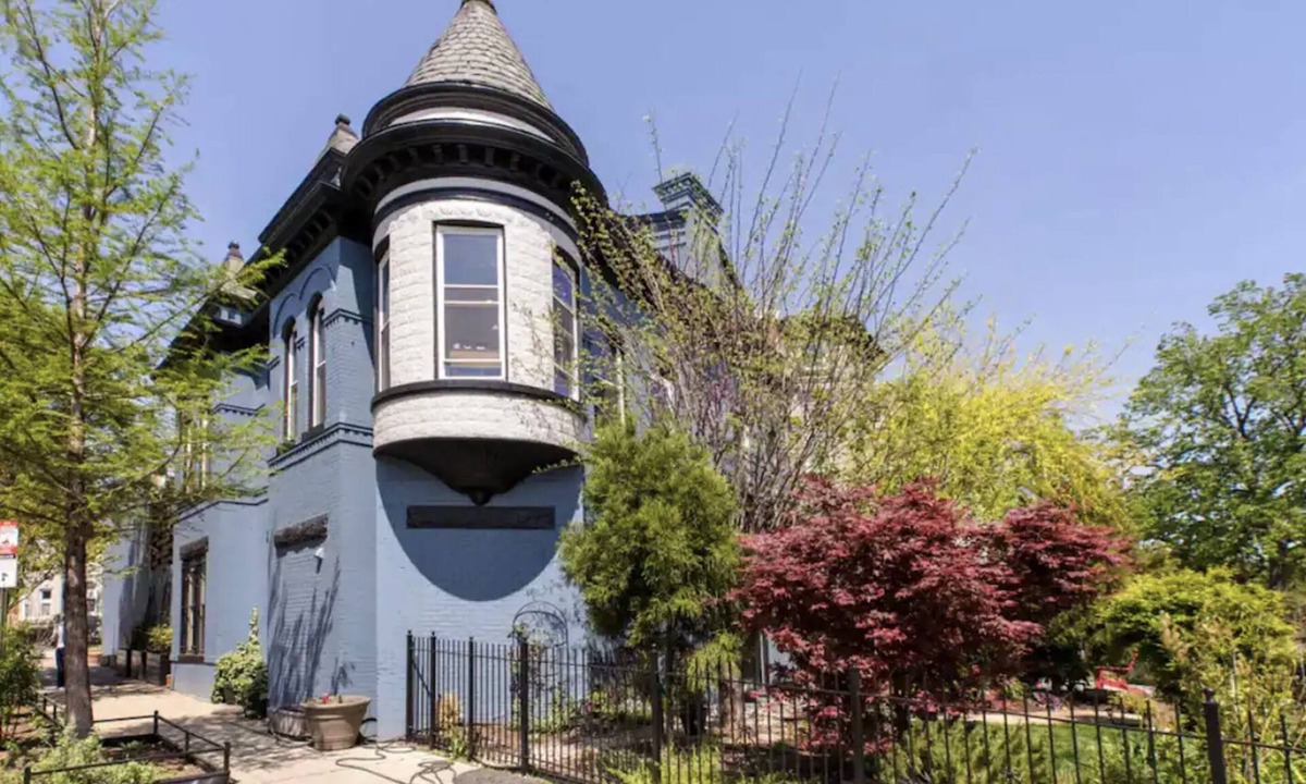 Eckington Hotel | SPACIOUS GARDEN OASIS IN THE HEART OF DC! WALKABLE TO IT ALL!