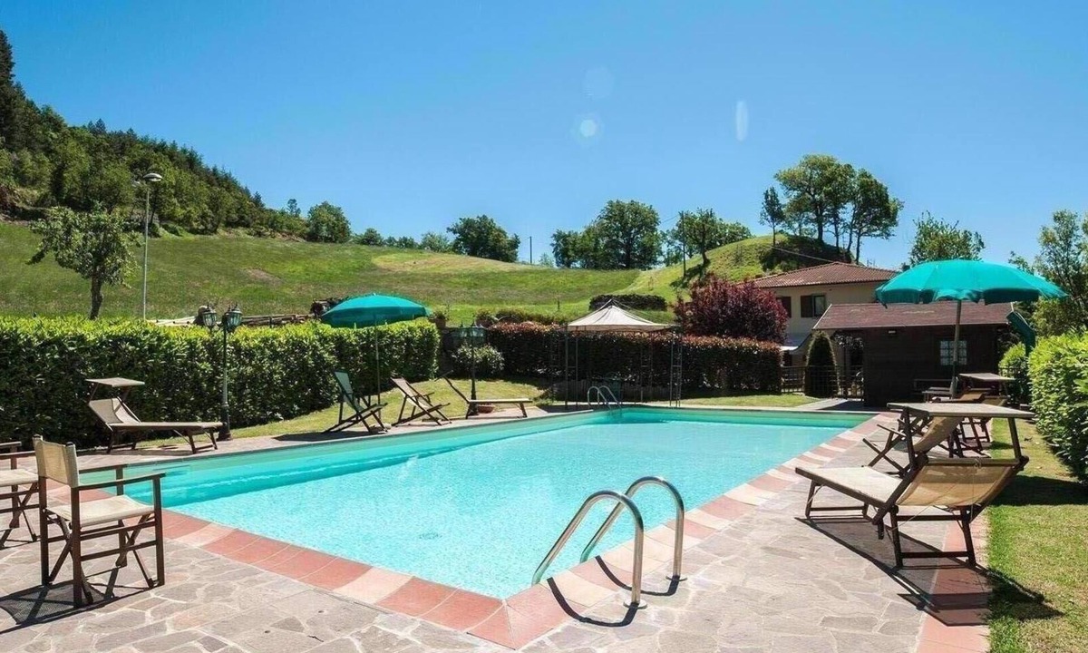 Pratovecchio House | Spacious holiday house Villa Caterina in Lonnano