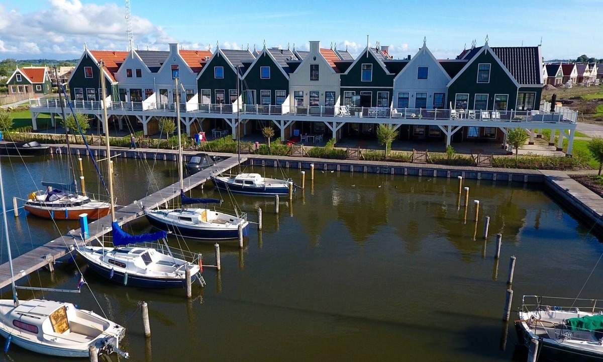 Uitdam Apartment | Spacious holiday home on the Markermeer