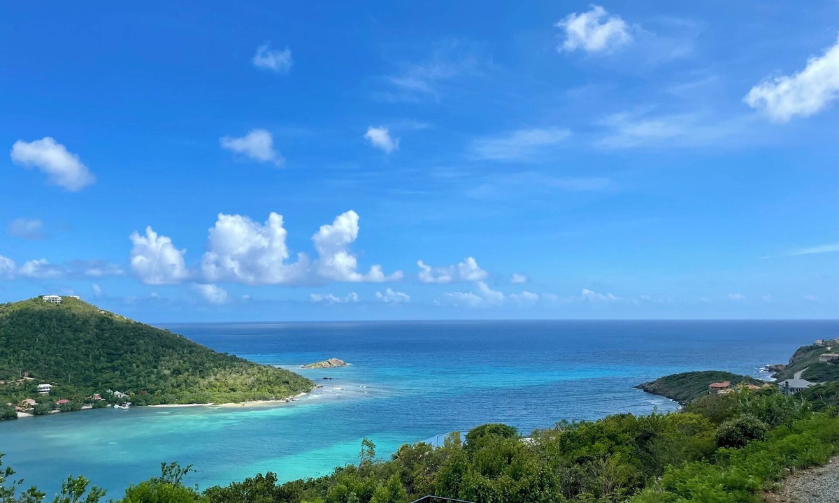 Point Rendezvous Villa | Spectacular Breezes & Views! 6 Person Hot Tub!