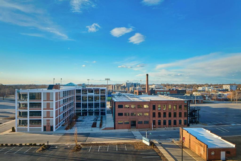 High Point Hotel | SpringHill Suites by Marriott High Point Downtown