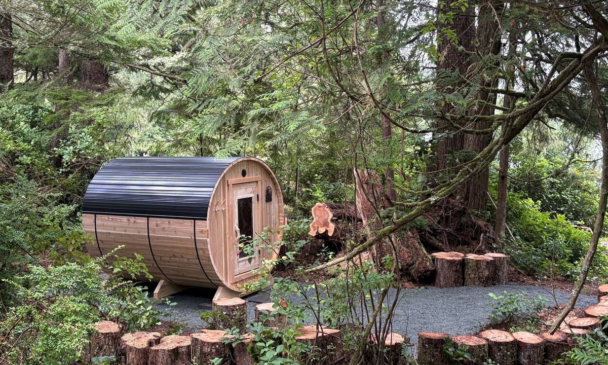 Ucluelet Cabin | SS#8-Kitesurfer-Spring Cove, Terrace Beach, Sauna!