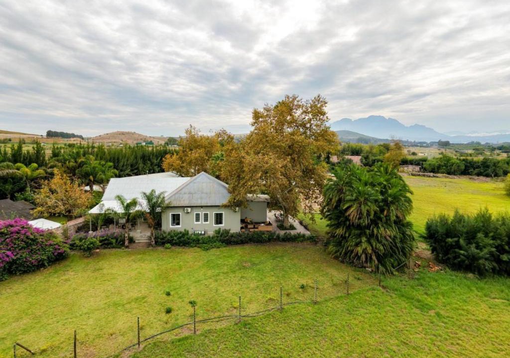 Stellenbosch House | Stellen Eaze