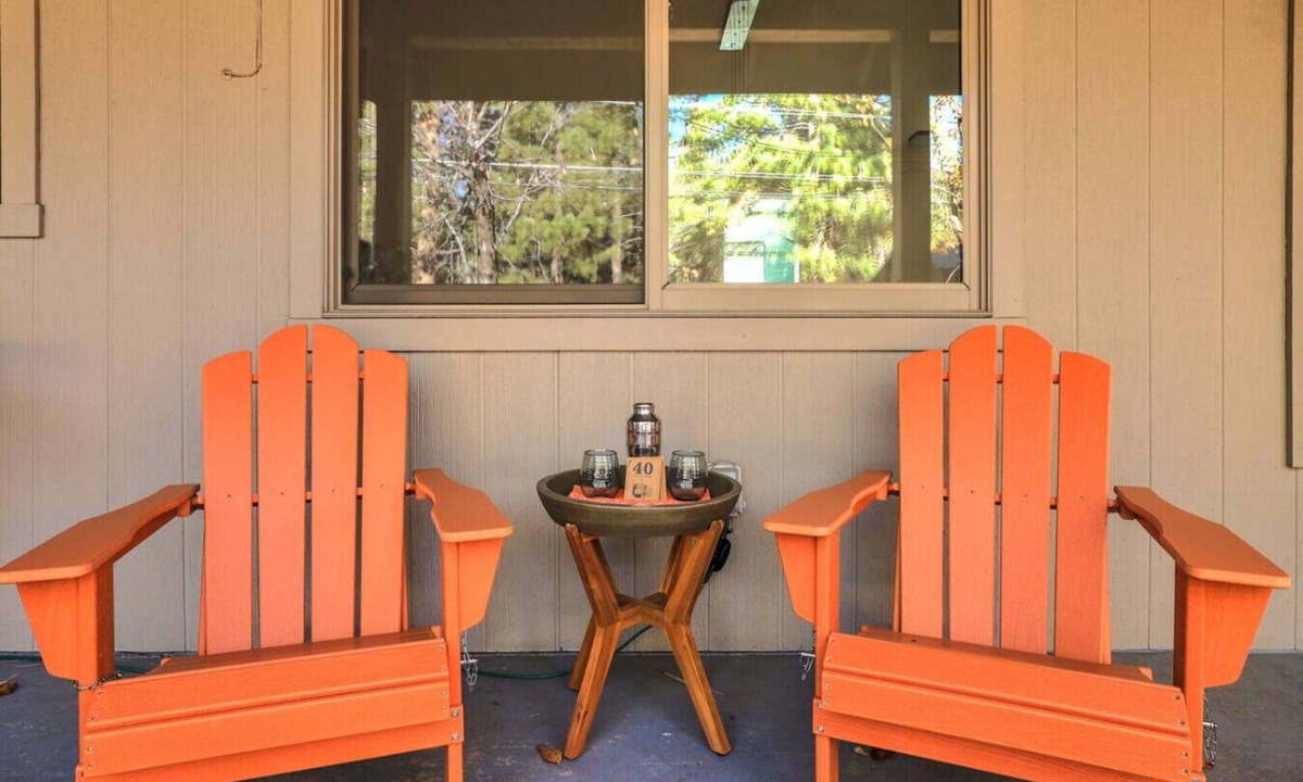 Tahoe Island House | Steller’s Jay Getaway - Pet Friendly in City of SLT